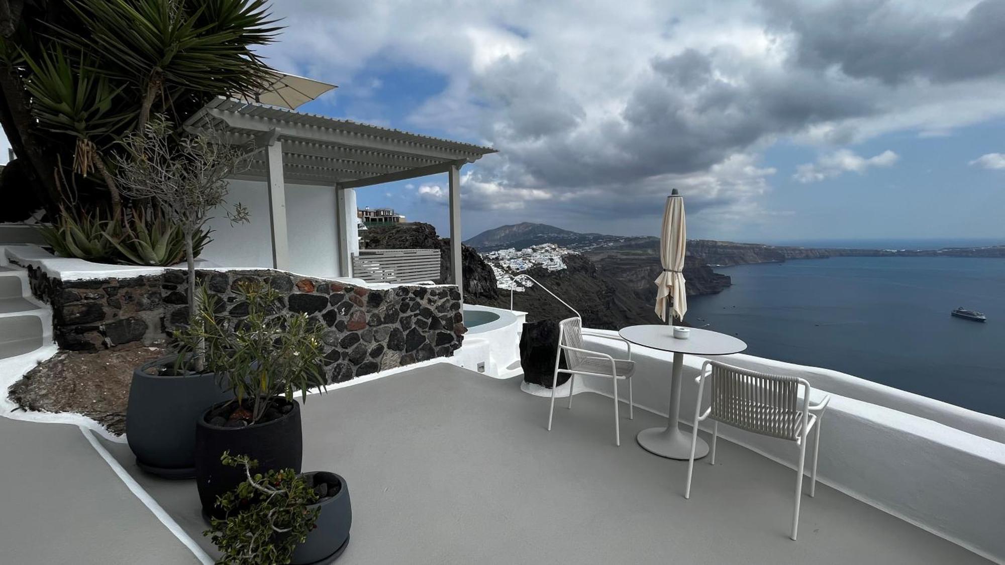 Iconic Santorini, A Boutique Cave By Sandglass Hotel